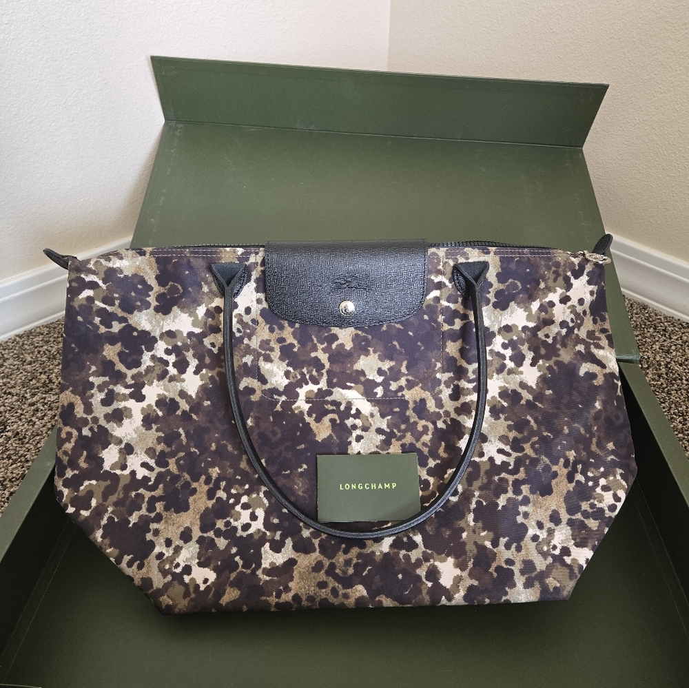 Longchamp Women's Camouflage Tote Bag With Cosmetic Pouch